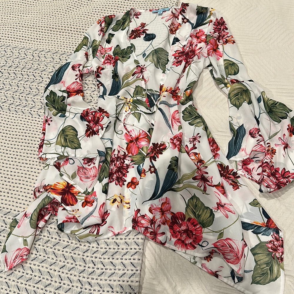 She + Sky floral kimono S